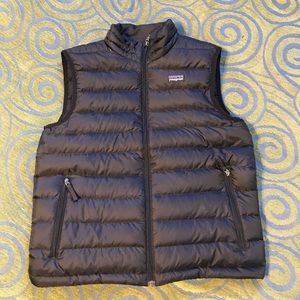 Patagonia youth down vest black Large
